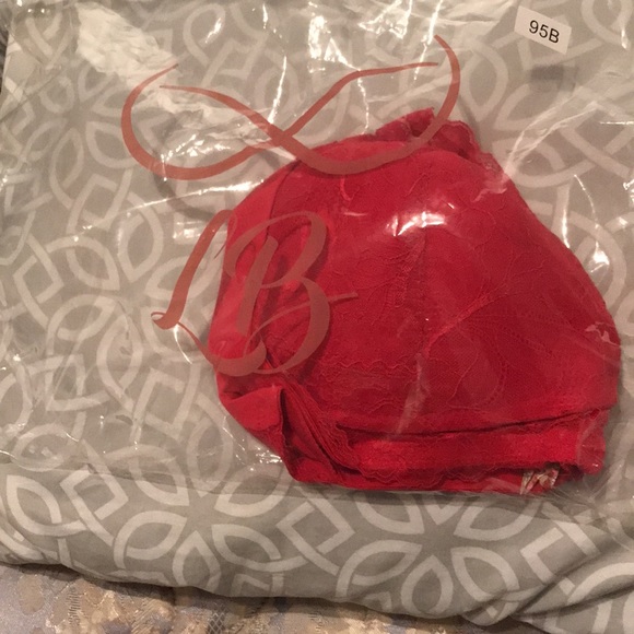 Size 42B lace bras front closure. Price is each - Picture 2 of 6